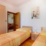 Apartment In 14882 Mali Losinj