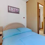 In 14882 Apartment Mali Losinj