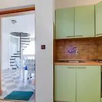 Apartment In 14882 *